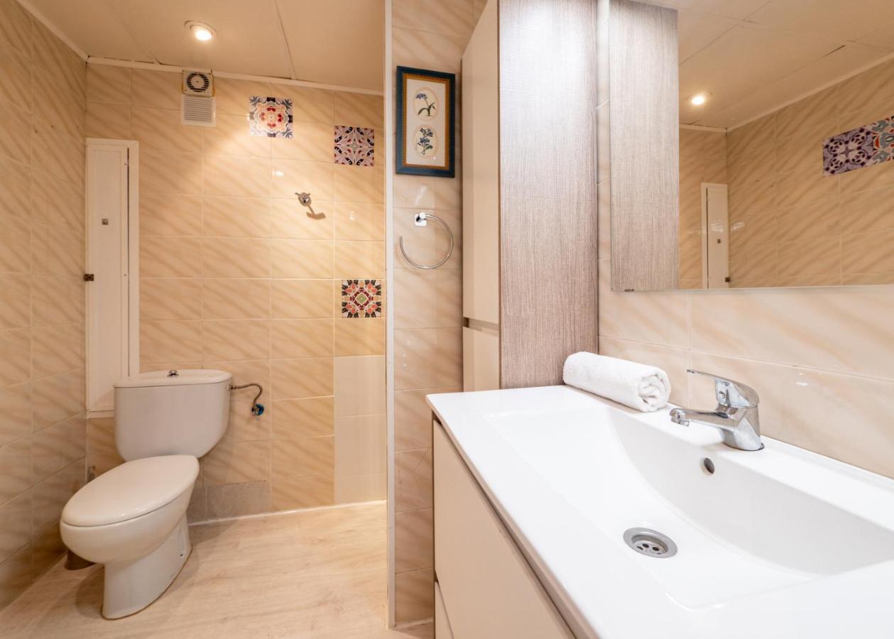 HomeHolidaysRentals Brizna Malgrat de Mar Buitenkant foto